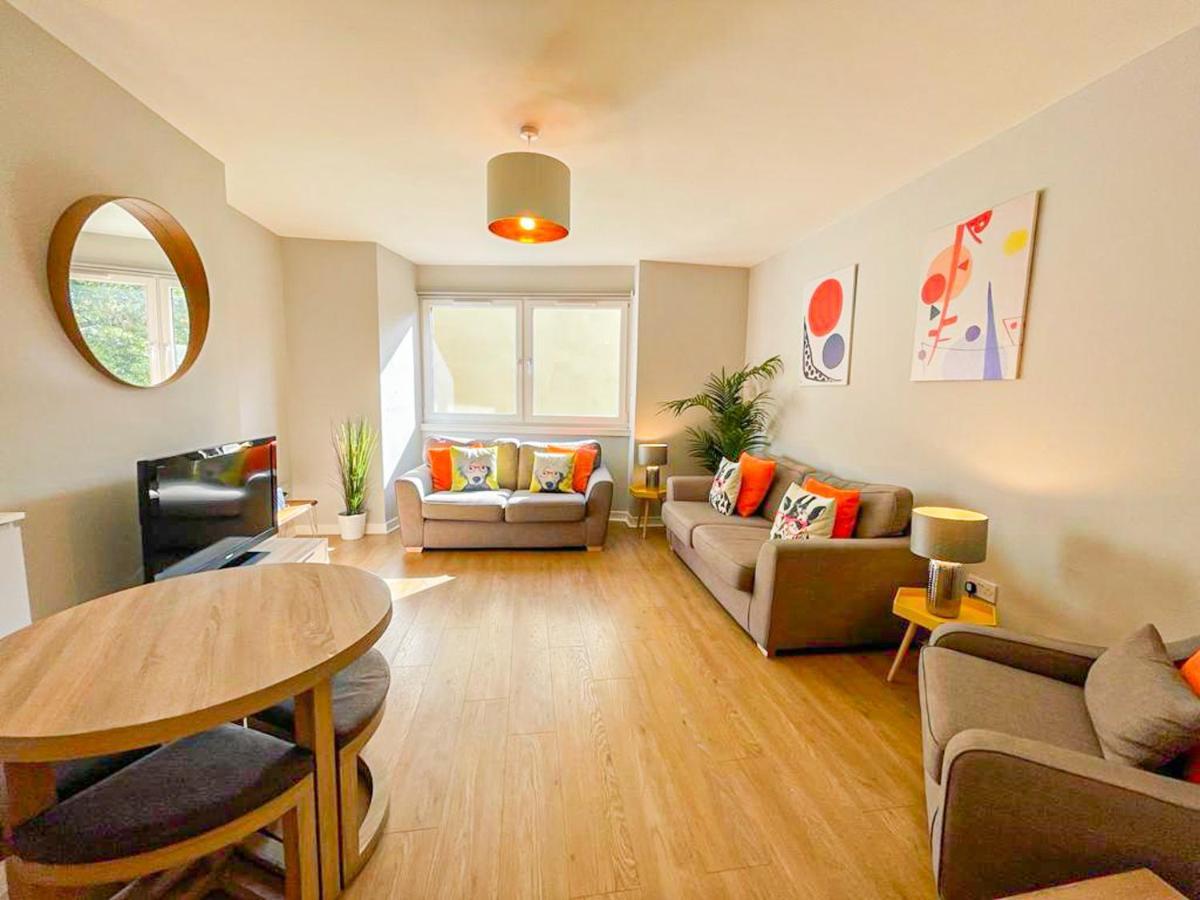 אדינבורו Charming Old Town 2 Bed Apt, 2Mins From Royal Mile מראה חיצוני תמונה