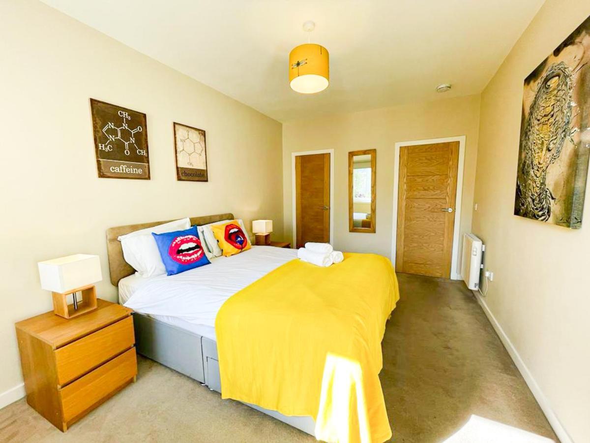 אדינבורו Charming Old Town 2 Bed Apt, 2Mins From Royal Mile מראה חיצוני תמונה