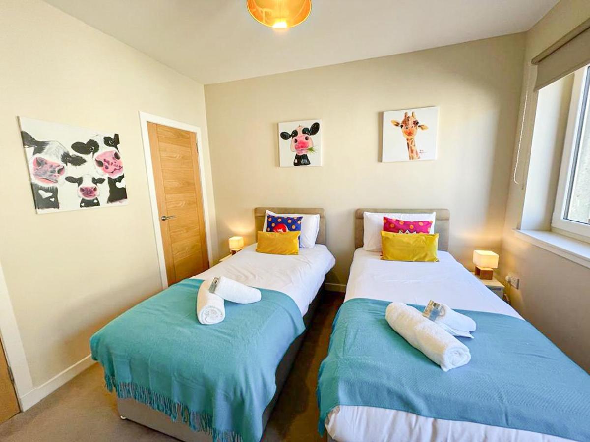 אדינבורו Charming Old Town 2 Bed Apt, 2Mins From Royal Mile מראה חיצוני תמונה