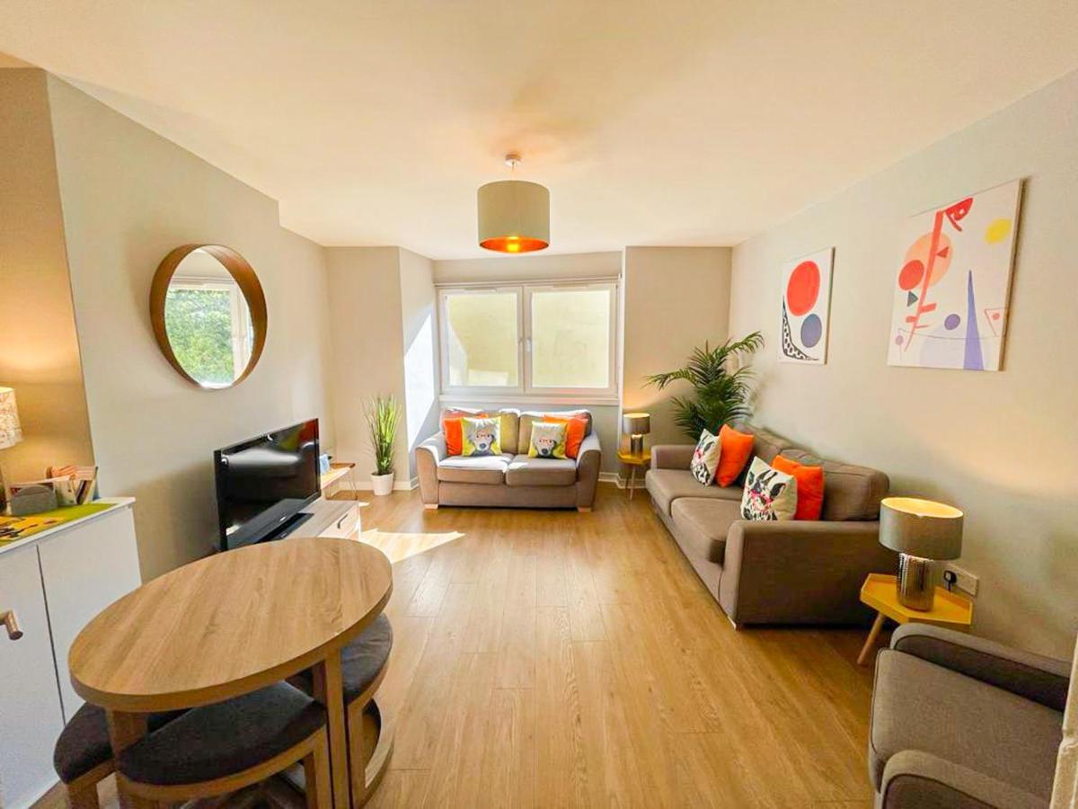 אדינבורו Charming Old Town 2 Bed Apt, 2Mins From Royal Mile מראה חיצוני תמונה